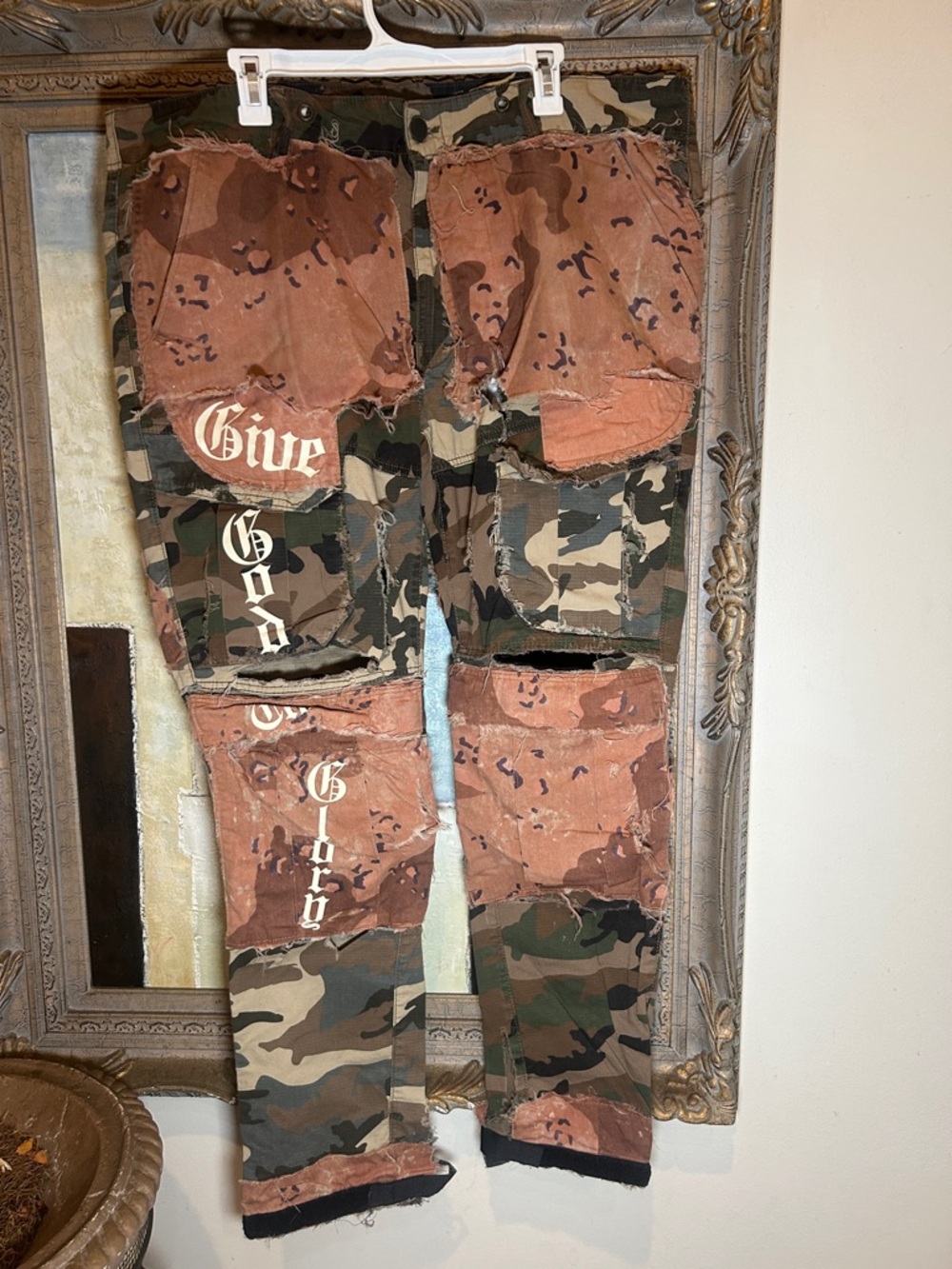 Camouflage Patchwork Men's Pants in Brown and Green